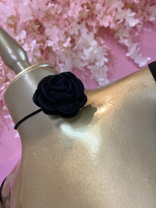 Rose Choker